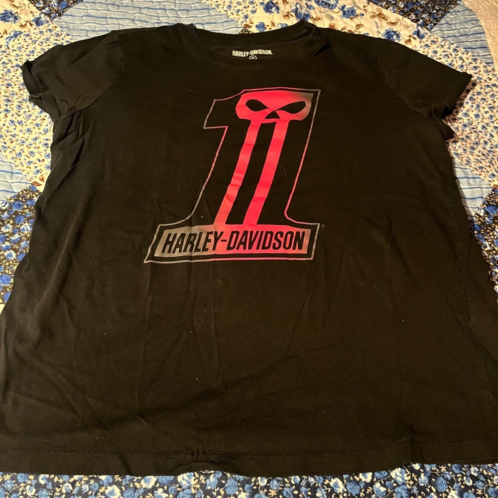 Women’s Harley Davidson Tee Shirt XL